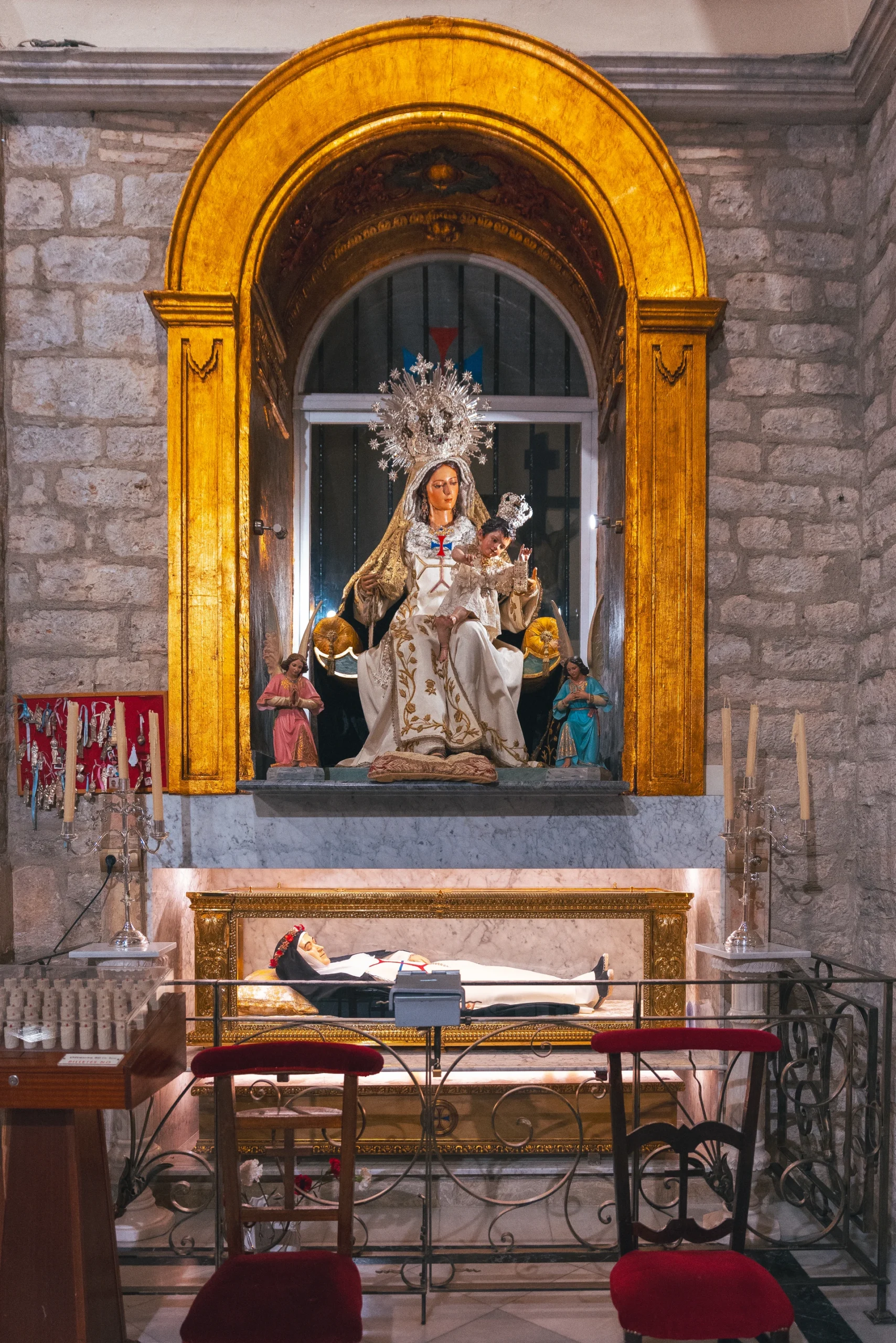 Iglesia de las Reverendas Madres Trinitarias