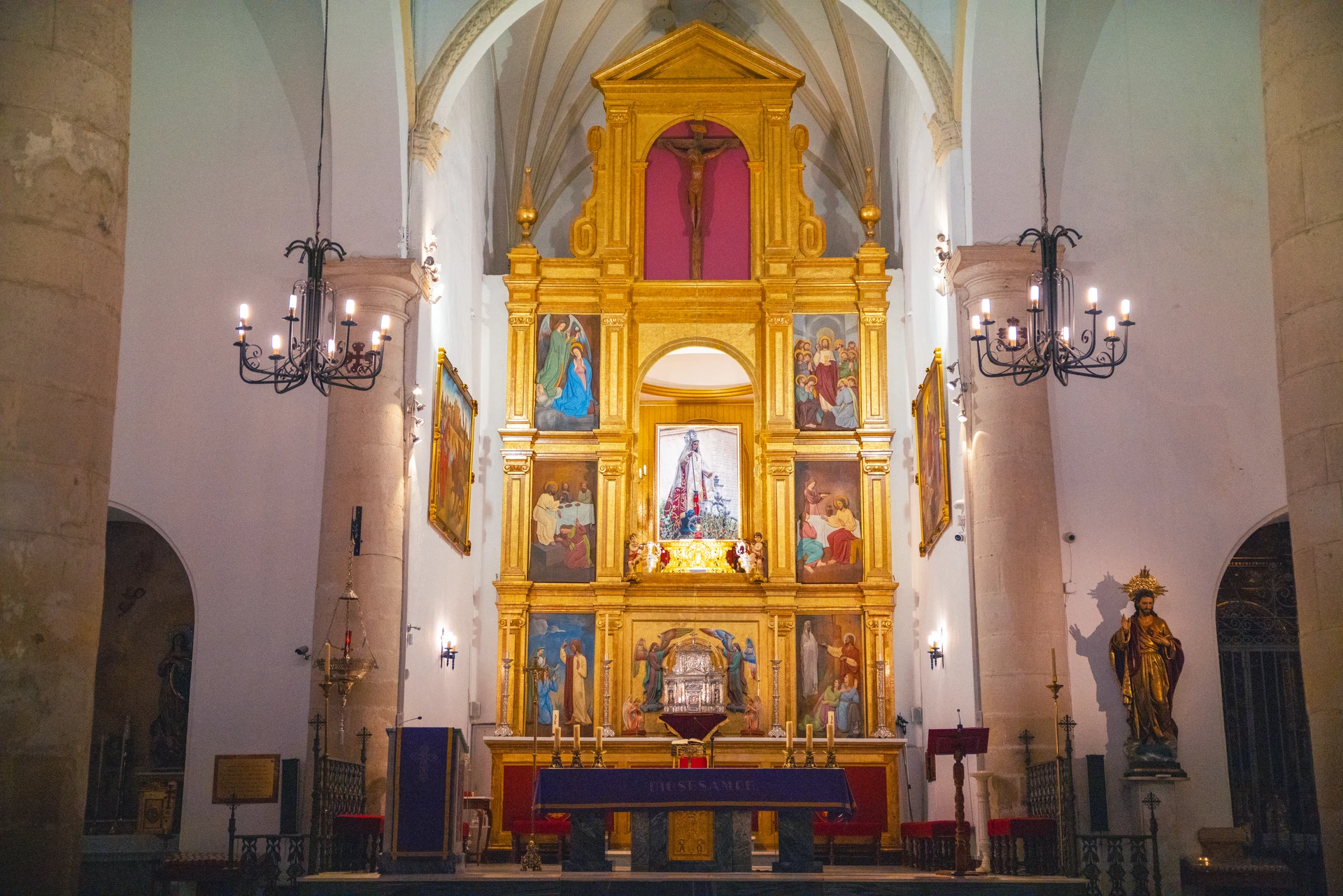 Real Iglesia Parroquial de Santa Marta